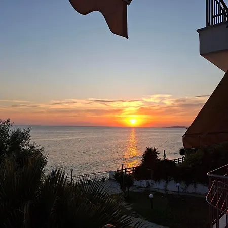 Amfitriti By Rentalspro - Loutra Agias Paraskevis Halkidiki Apartment